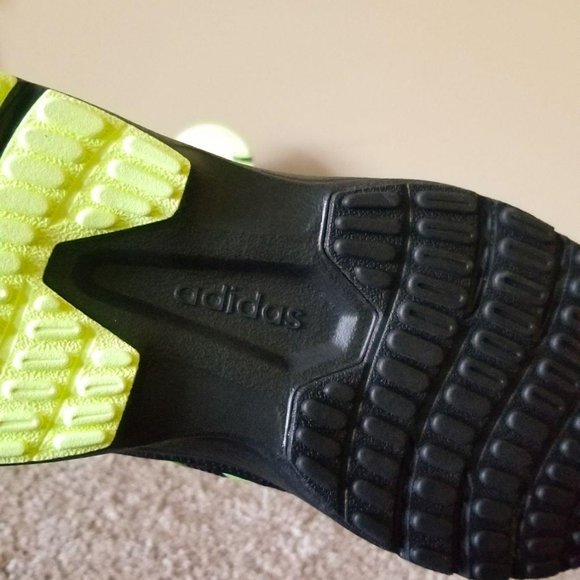 ADDIDAS VALASION 90s MEN’S SNEAKERS